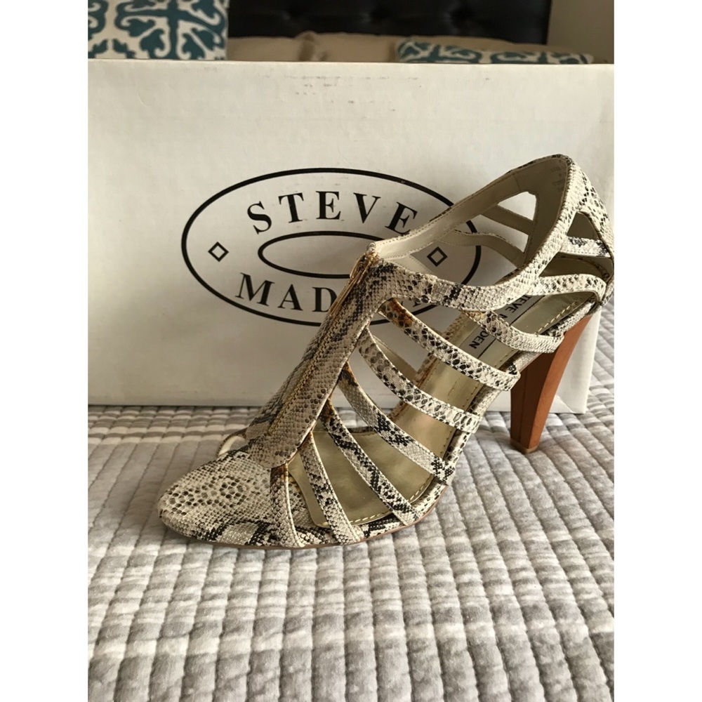 Steve Madden Jessie Faux snakeskin heel